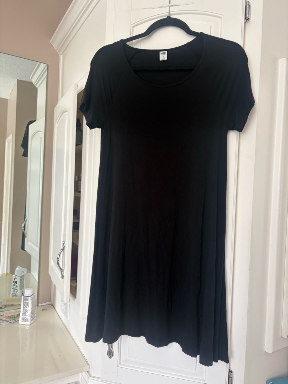 Old Navy Black Crew Neck Tee with Raglan sleeves